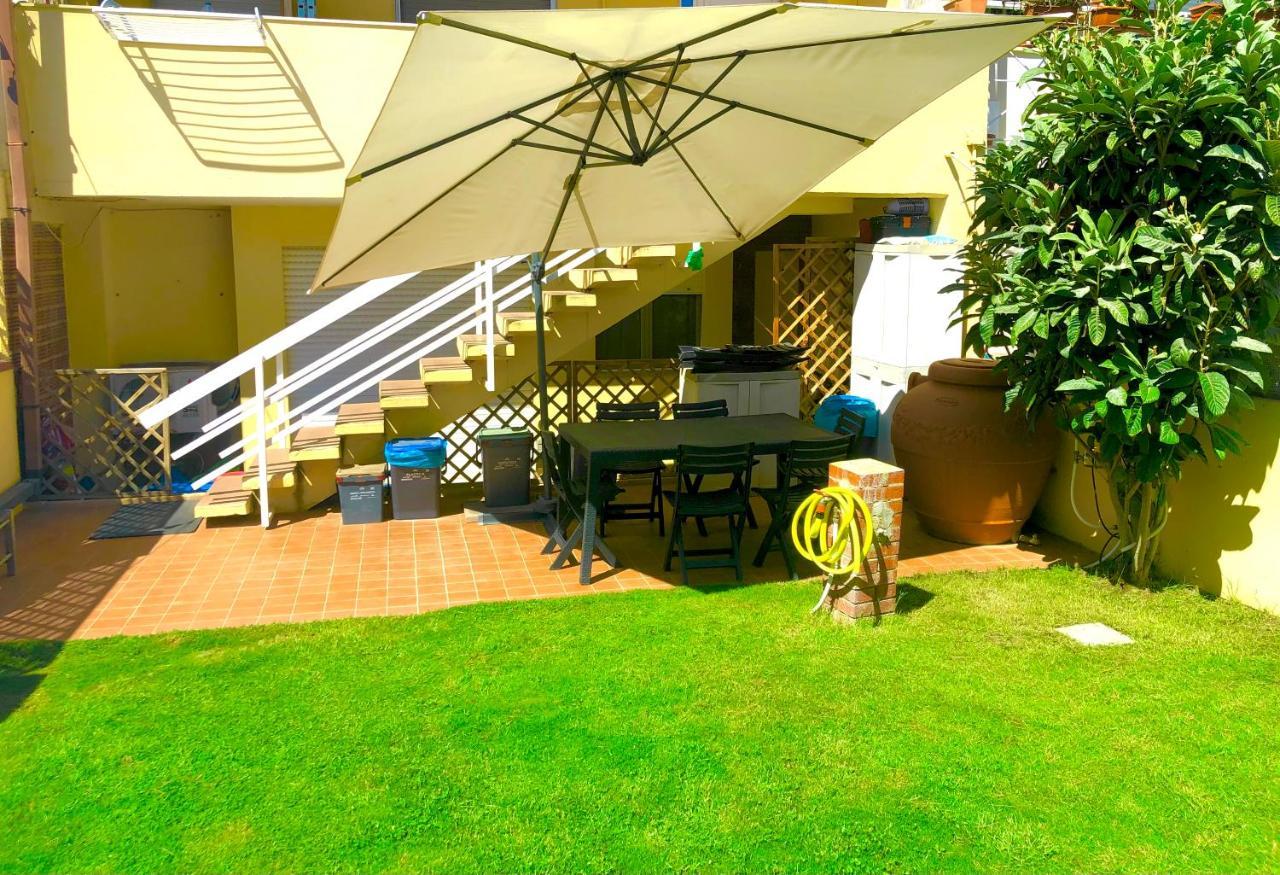 Villa Poetto Beach By Home And Experience , Cagliari, Poetto Екстер'єр фото
